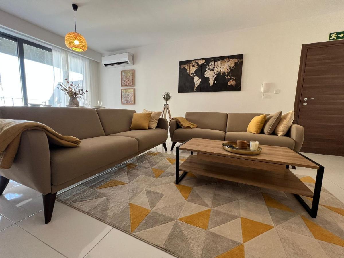 Brand New Apartment 2 Mins From Seafront Сент-Полс-Бей Экстерьер фото